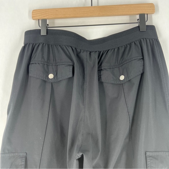 Athleta Vienna Pull-On Cargo Pant Black Lightweight Stretch Size 14 - Picture 9 of 16
